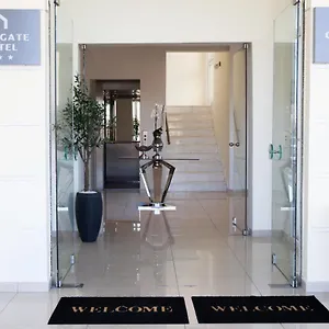 https://city-gate-airport.hotelschalkidiki.net